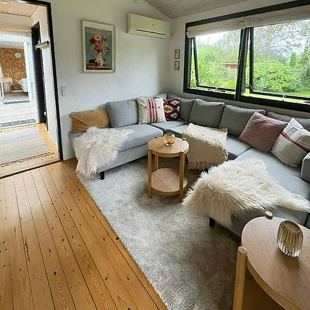 بيت للعطل House Near Reerso
